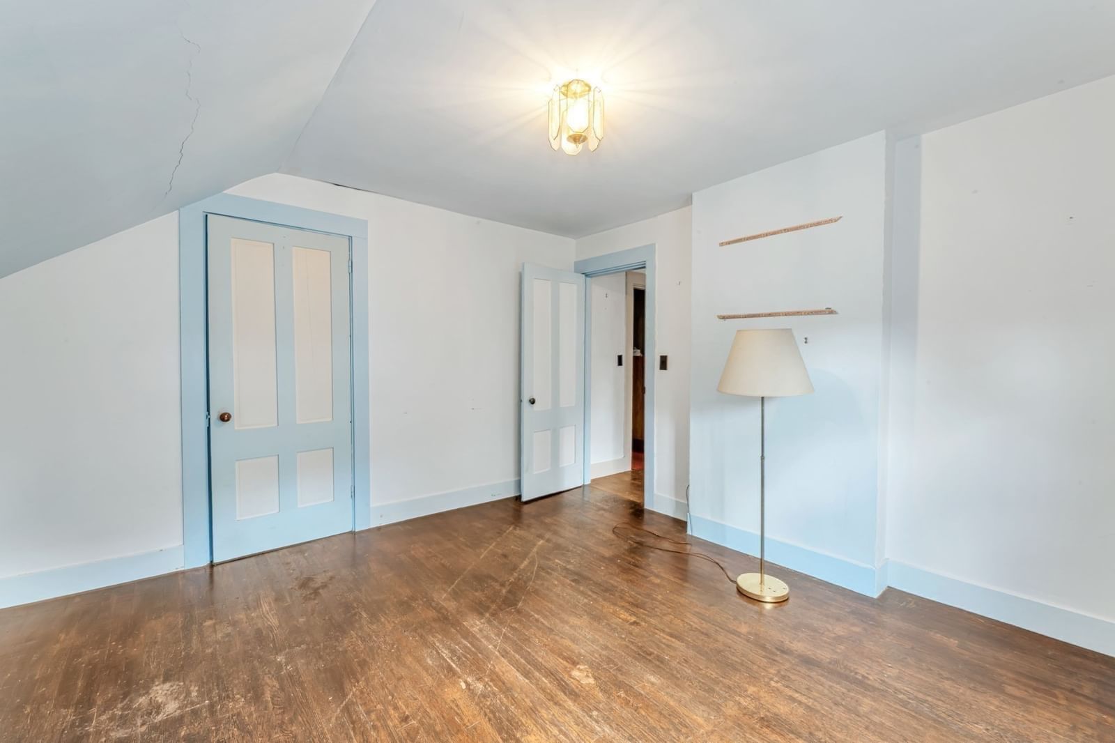 22 Barry St Boston — Photo 18 of 38