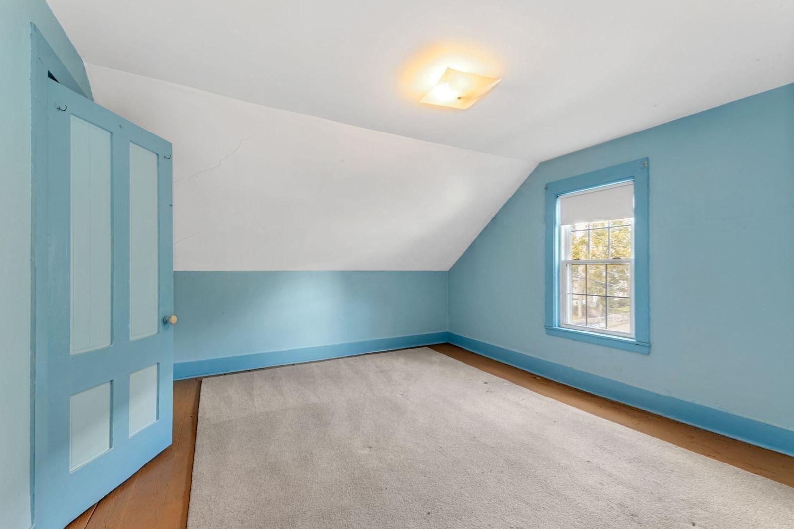 22 Barry St Boston — Photo 21 of 38