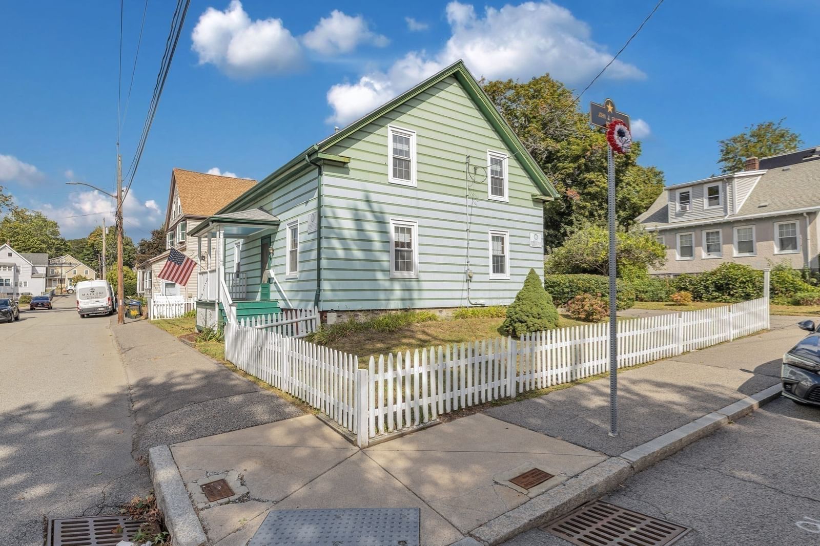 22 Barry St Boston — Photo 29 of 38