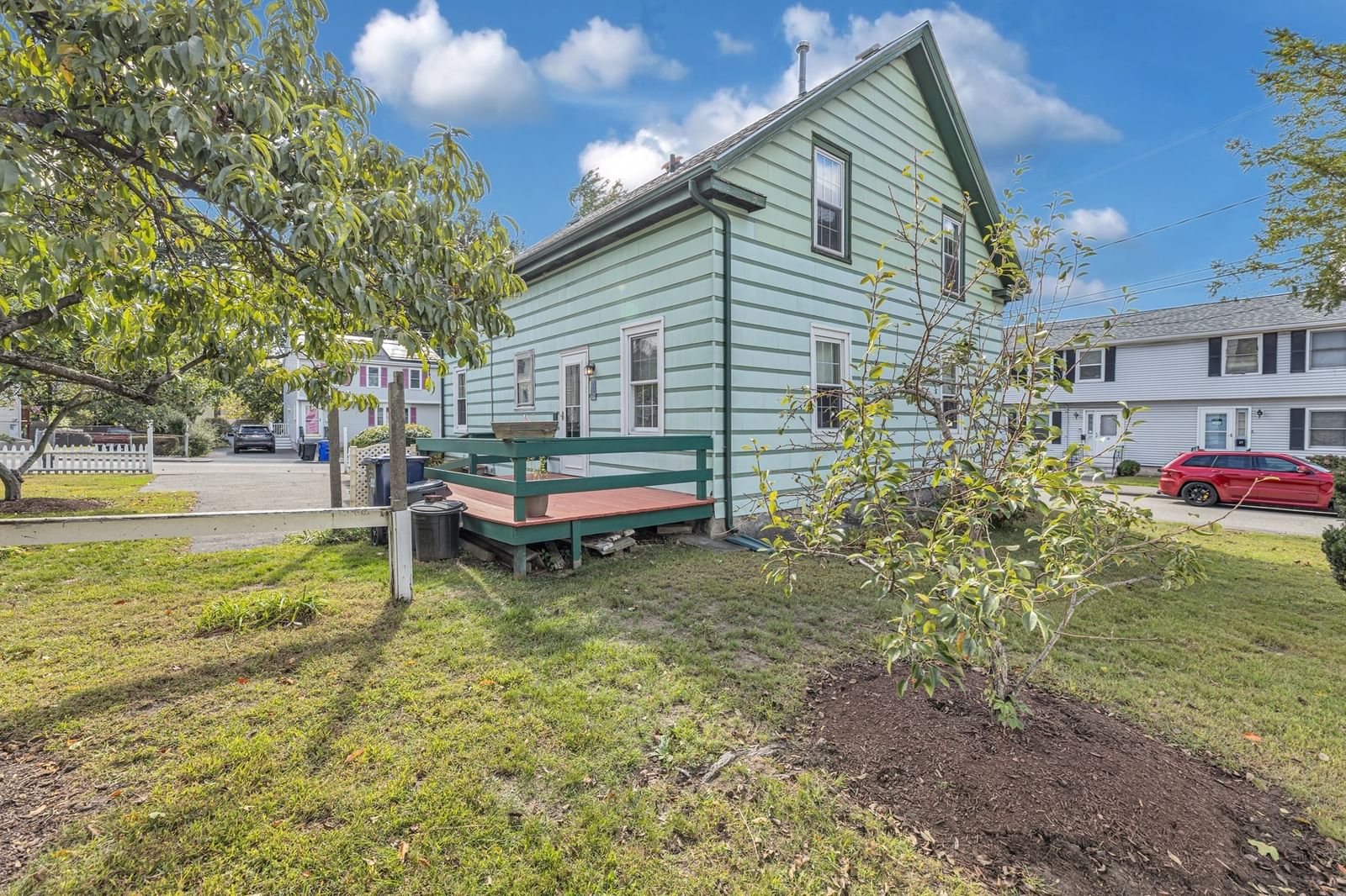 22 Barry St Boston — Photo 4 of 38