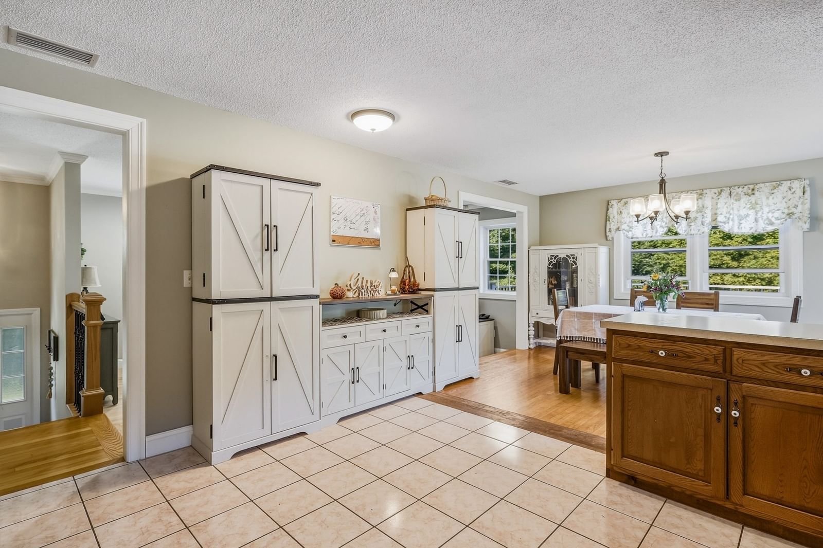 10 Nowak Avenue Ludlow — Photo 28 of 42