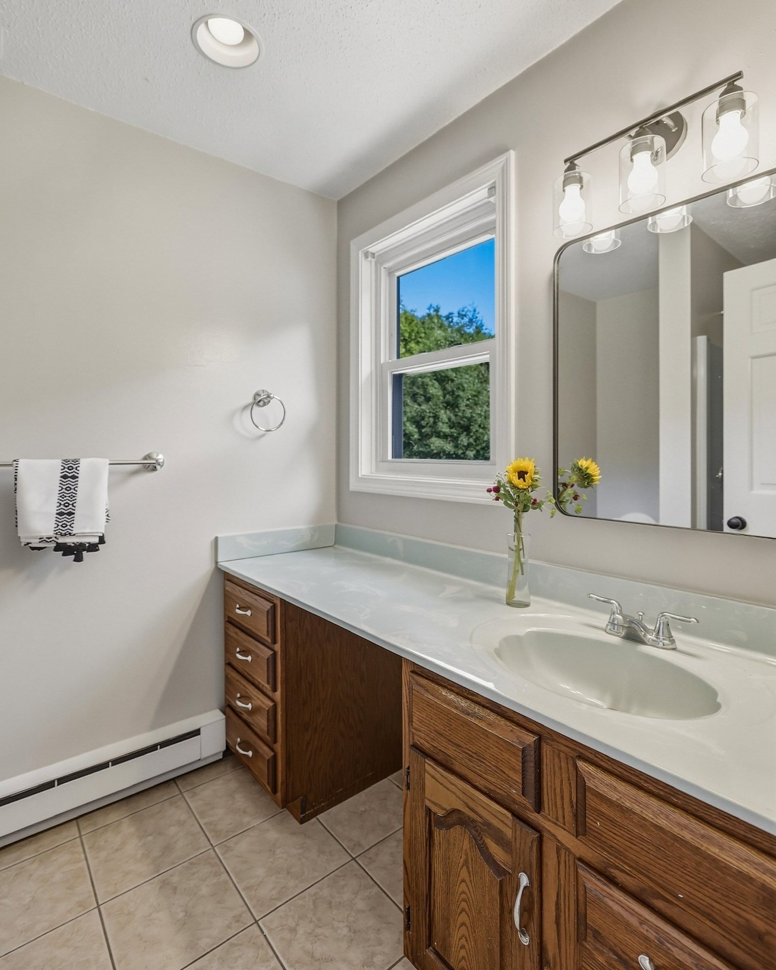 10 Nowak Avenue Ludlow — Photo 36 of 42