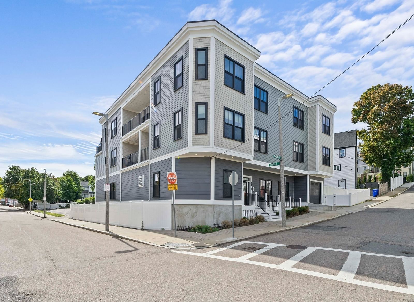 29 Tilesboro St #1 Boston — Photo 4 of 26