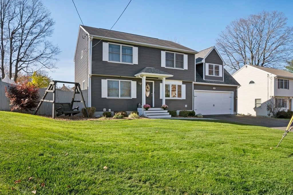 45 Somers Rd East Longmeadow — Photo 2 of 40