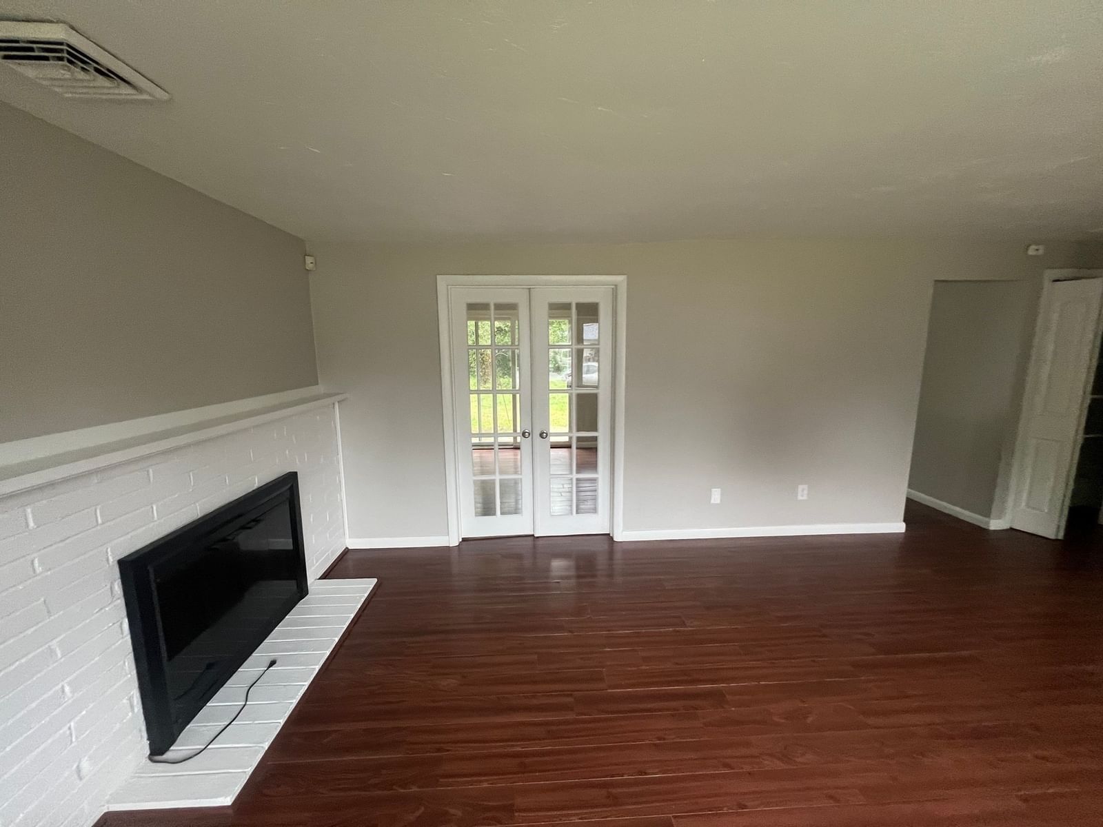 47 Mercedes Rd Brockton — Photo 7 of 20
