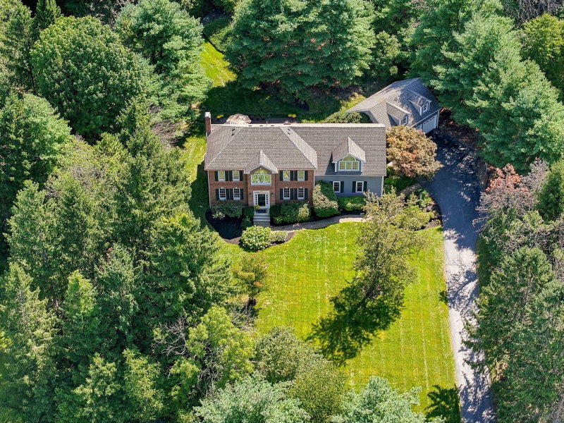 12 Daniel Shays Rd