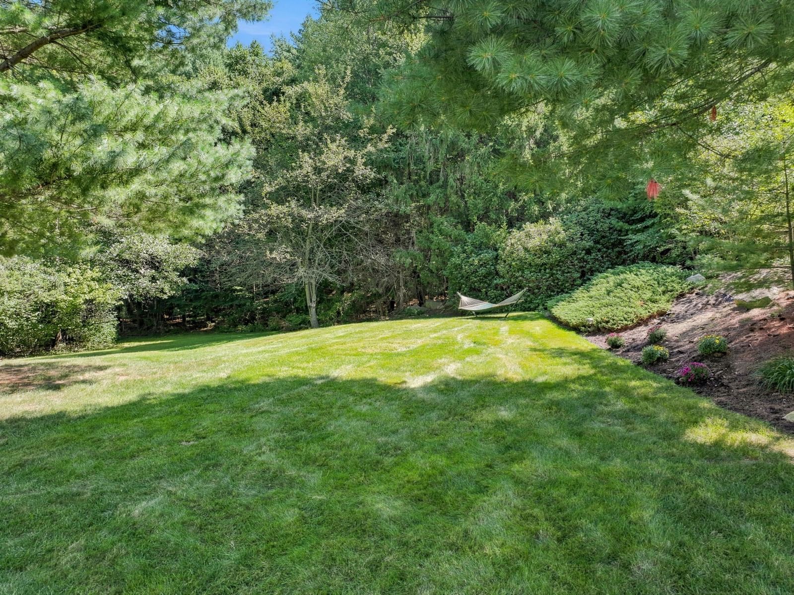12 Daniel Shays Rd Hopkinton — Photo 8 of 39