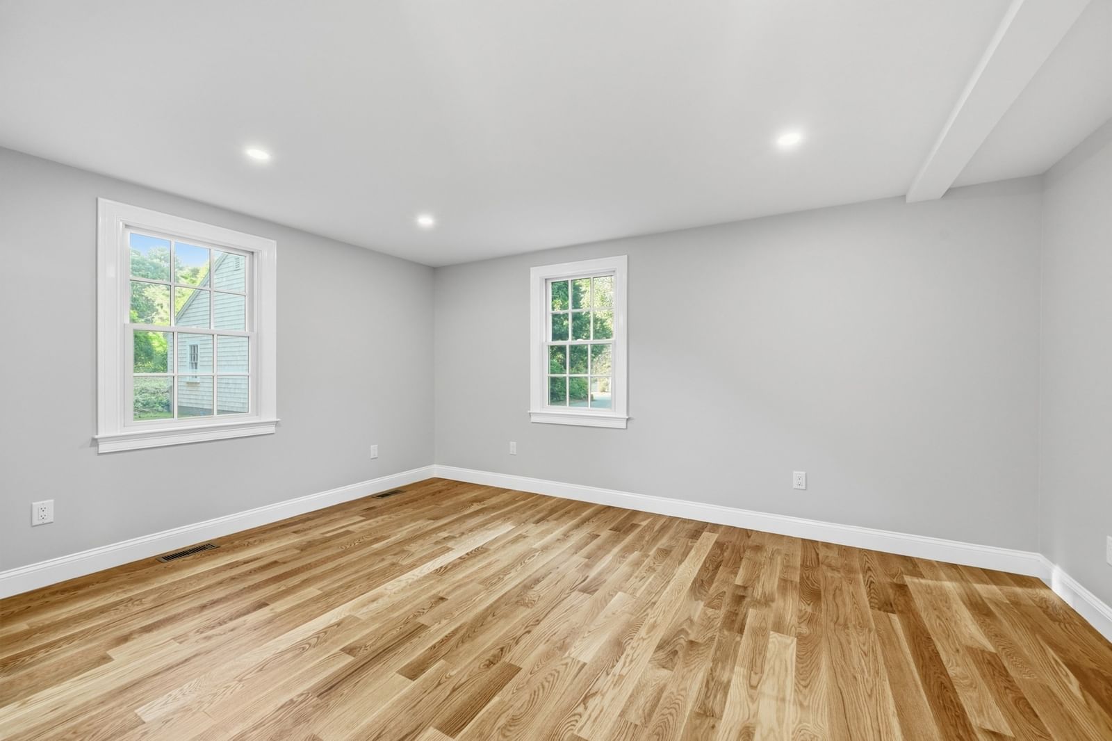 129 Driftwood Ln Yarmouth — Photo 16 of 42