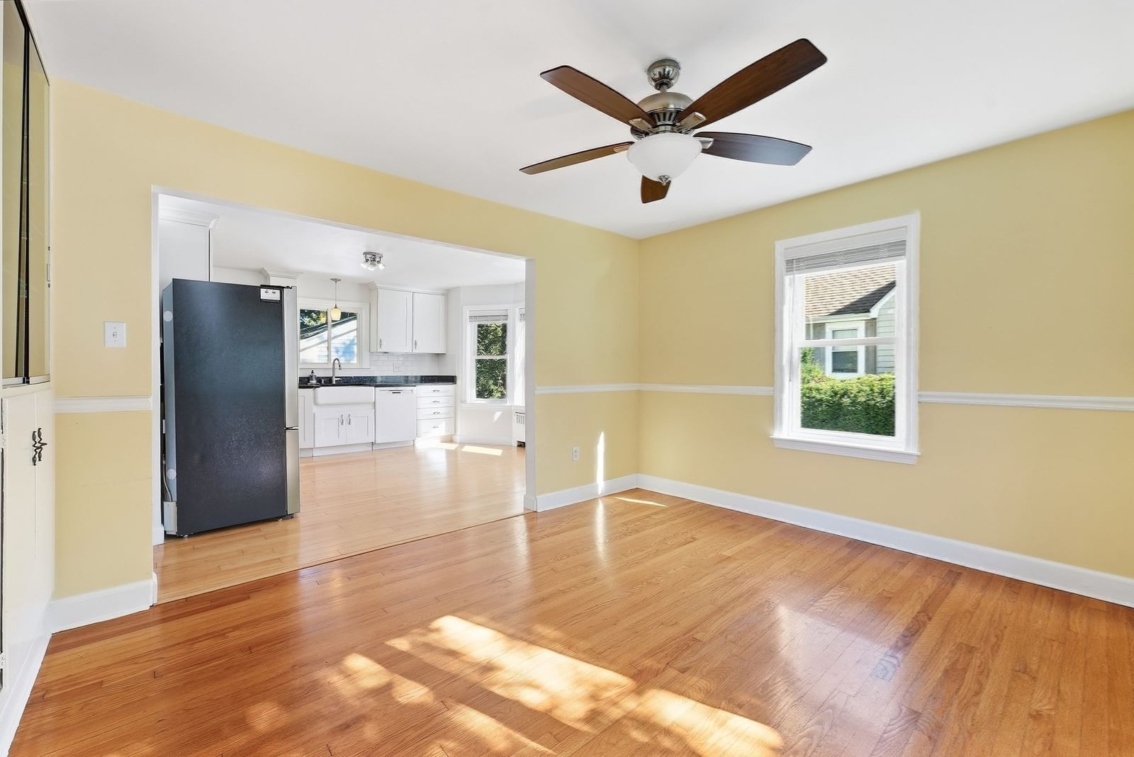 17 Smith St. Uxbridge — Photo 14 of 42