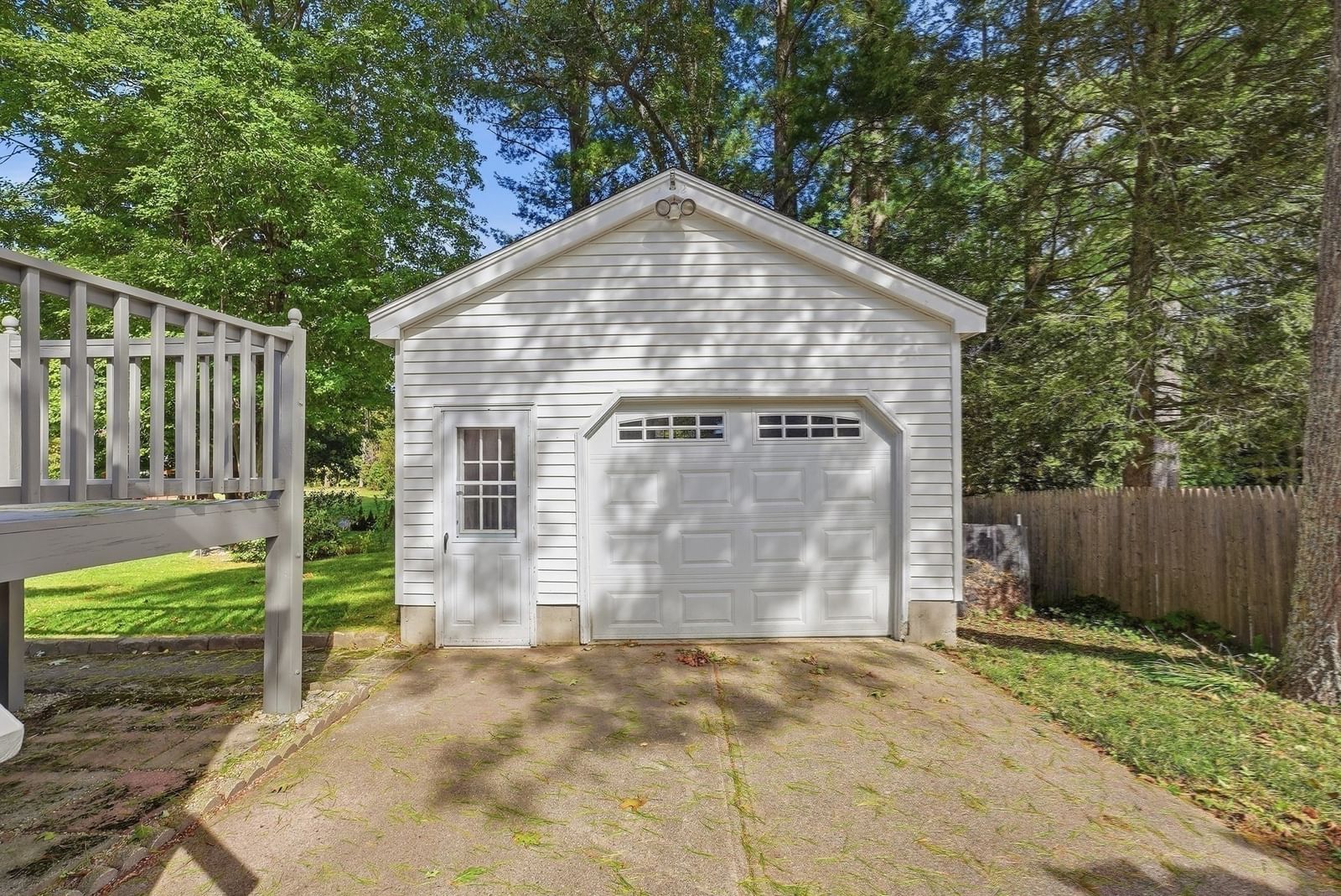 17 Smith St. Uxbridge — Photo 35 of 42