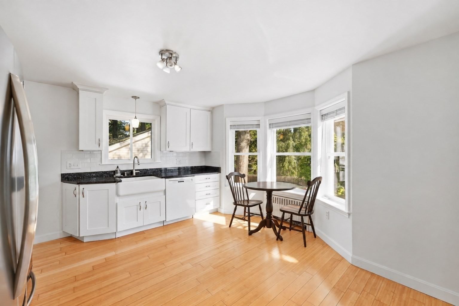17 Smith St. Uxbridge — Photo 9 of 42