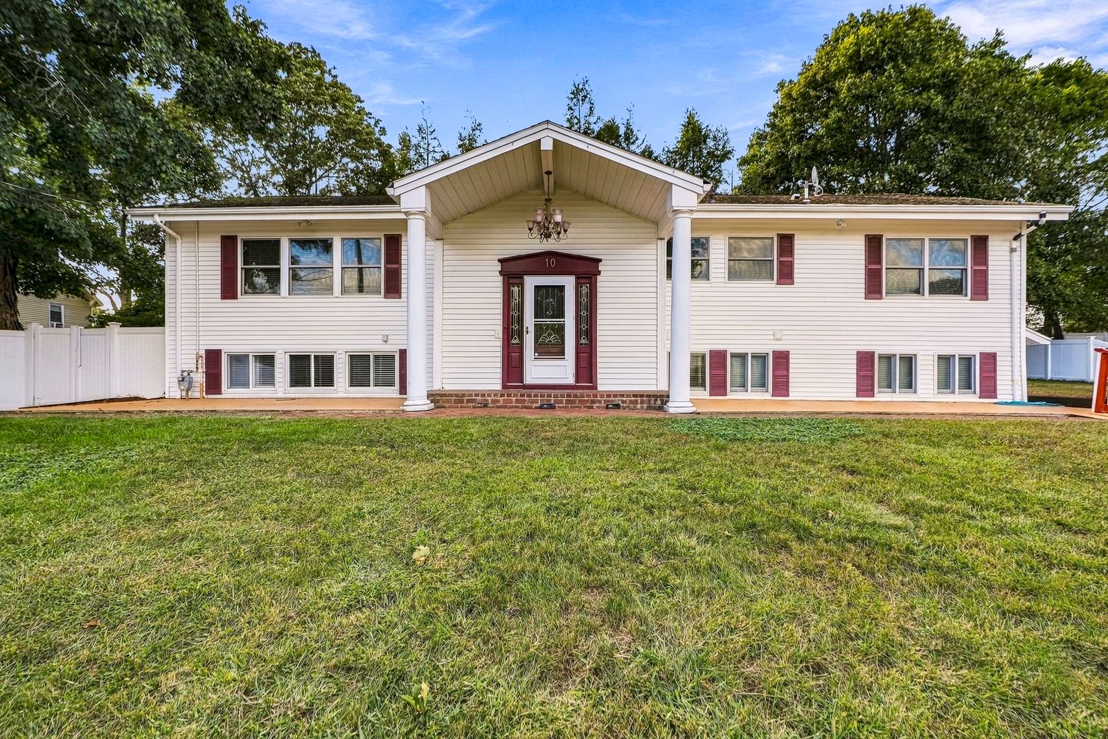 Property at 10 Munson Street, Hudson, MA 01749