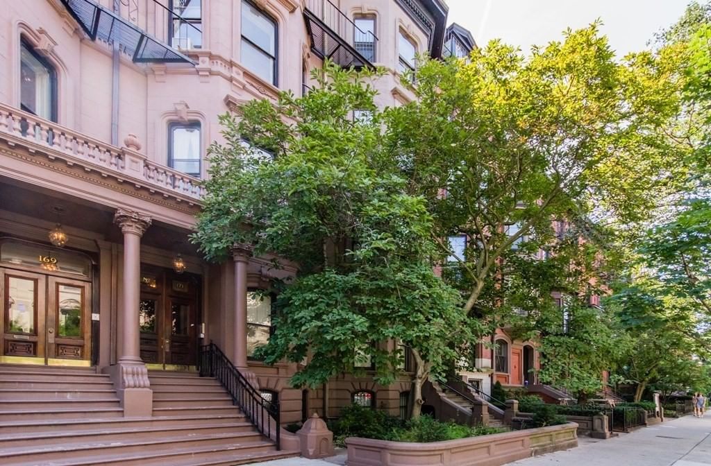 171 Beacon St. #5-2 5-3 PH Boston — Photo 12 of 13