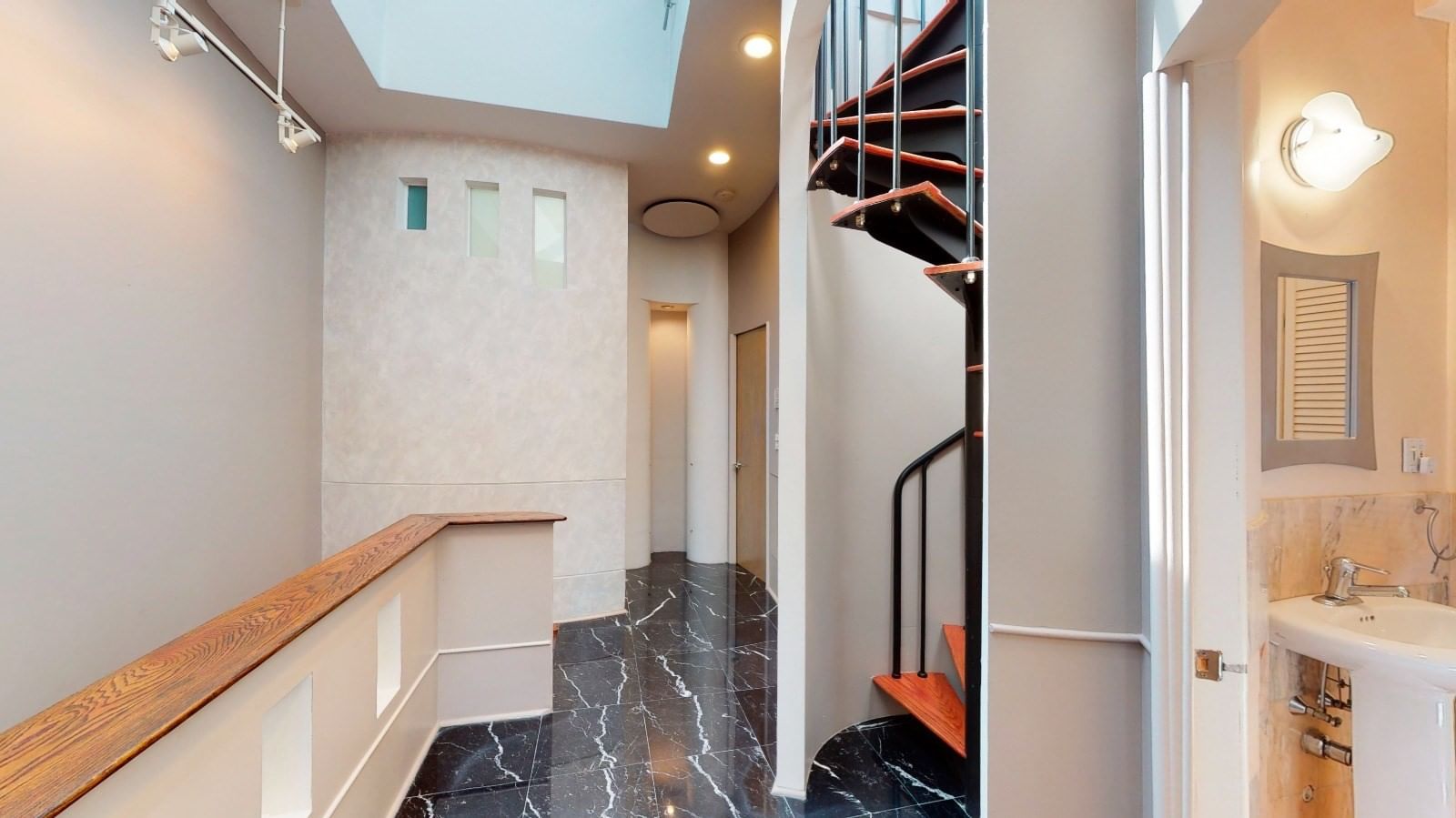 171 Beacon St. #5-2 5-3 PH Boston — Photo 2 of 13