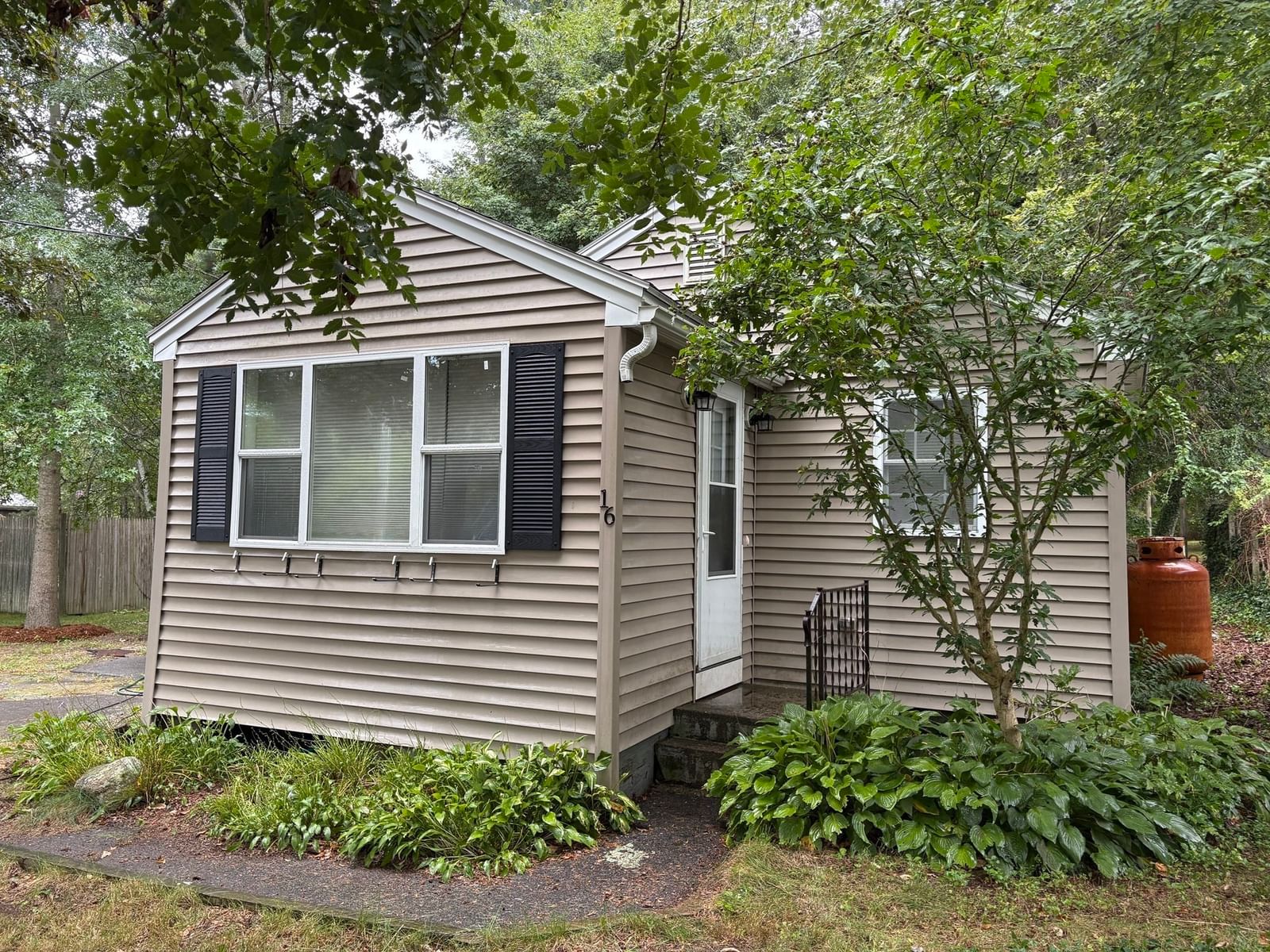 16 Fourth Ave. Lakeville — Photo 2 of 31