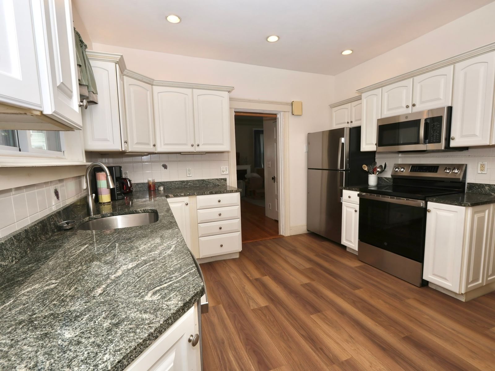 37 Proctor St Worcester — Photo 6 of 22