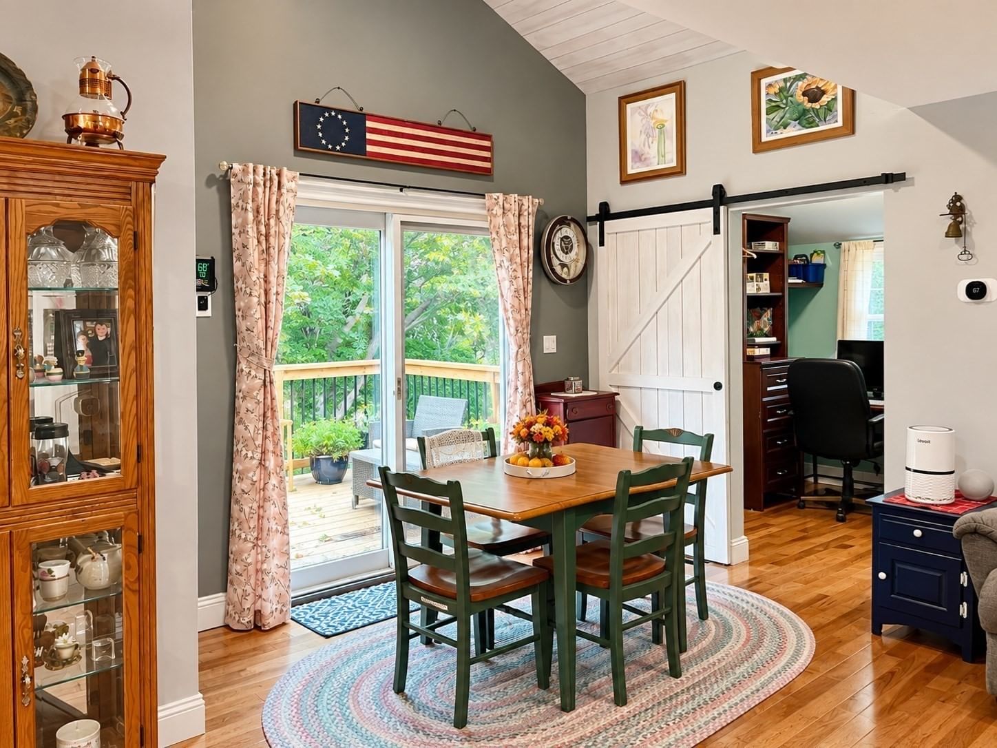 29 Ellen Haverhill — Photo 11 of 32