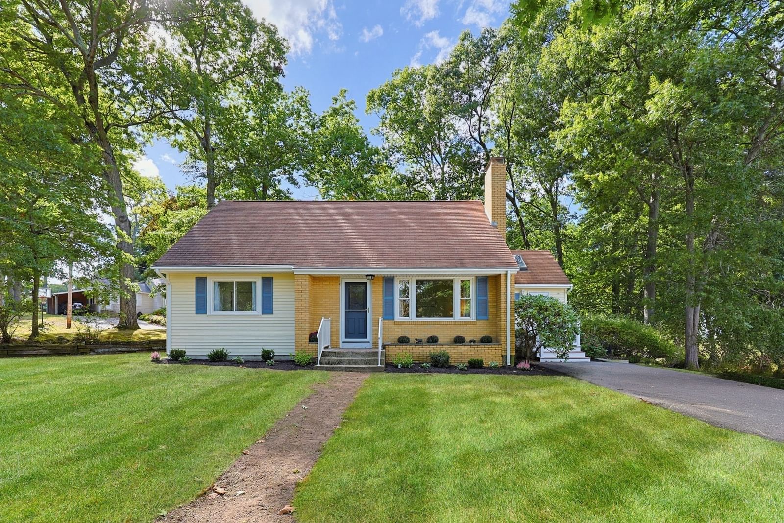 Property at 21 Burt St, Attleboro, MA 02703