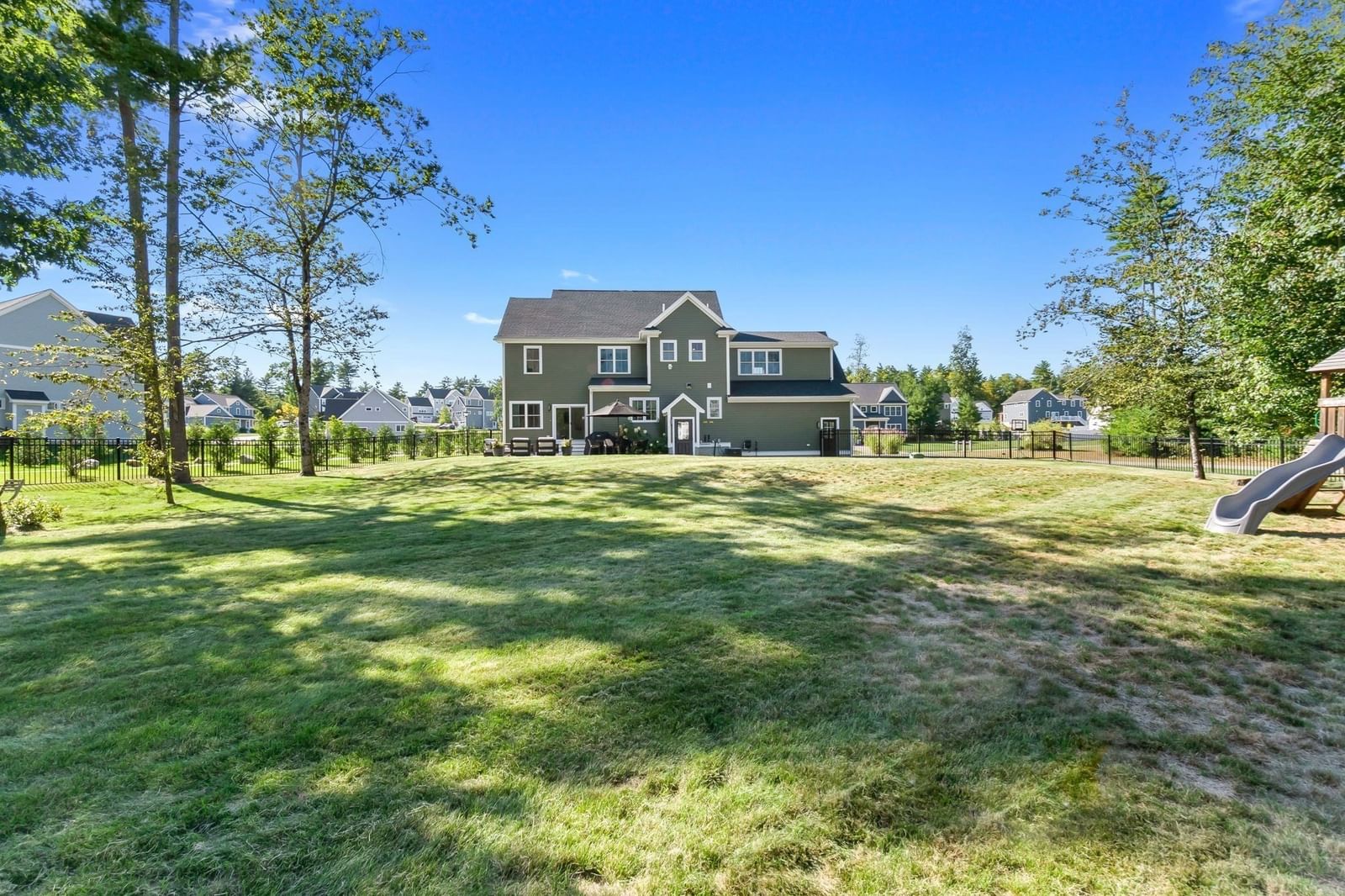 Listing Image 37