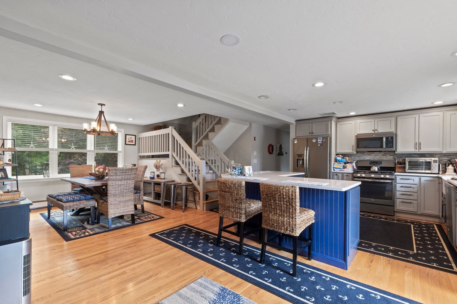 48 Sachem Rd. Plymouth — Photo 4 of 42