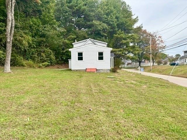 78 Pleasant St Grafton — Photo 4 of 25