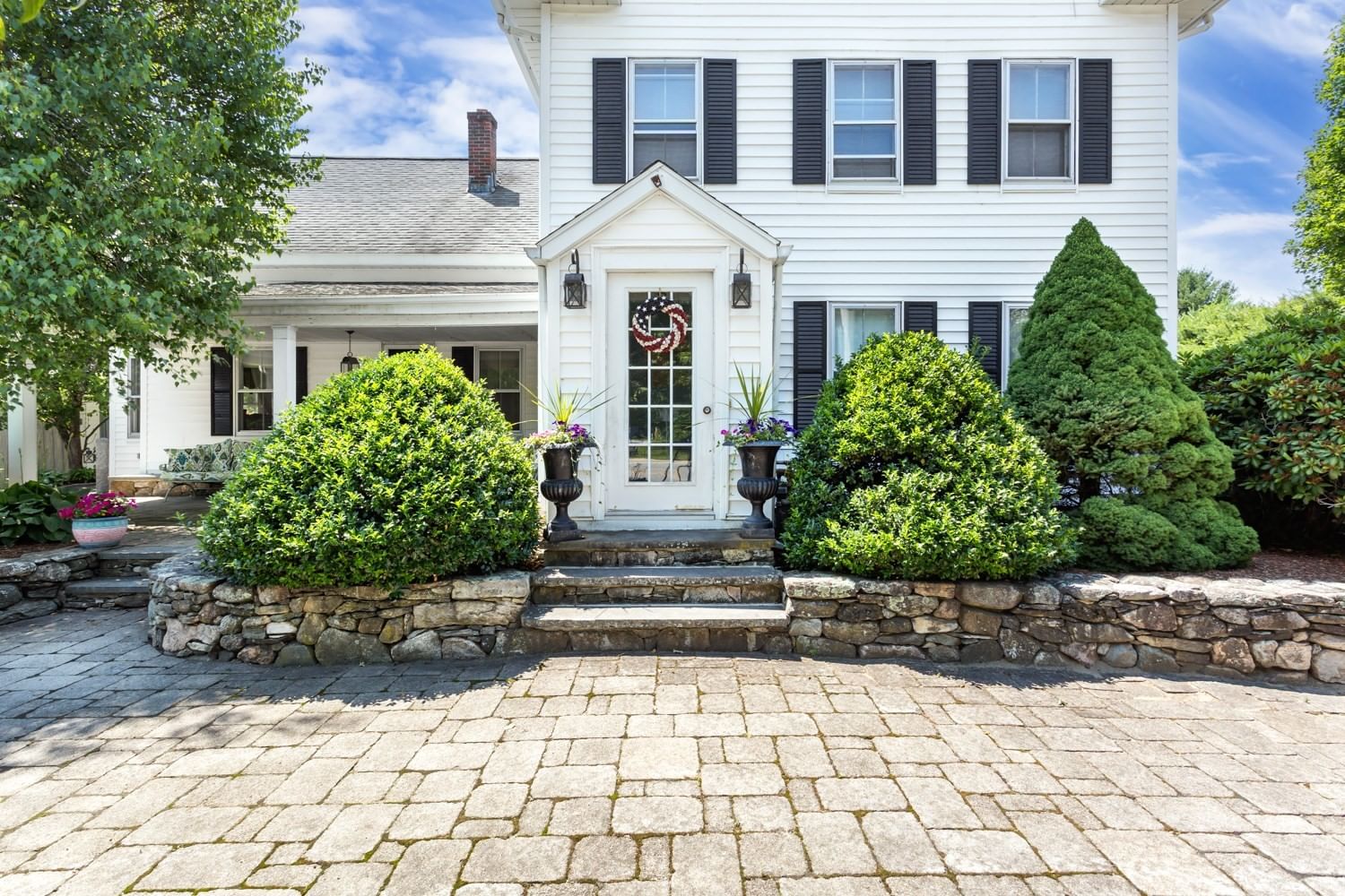 1322 Pond St Franklin — Photo 2 of 41