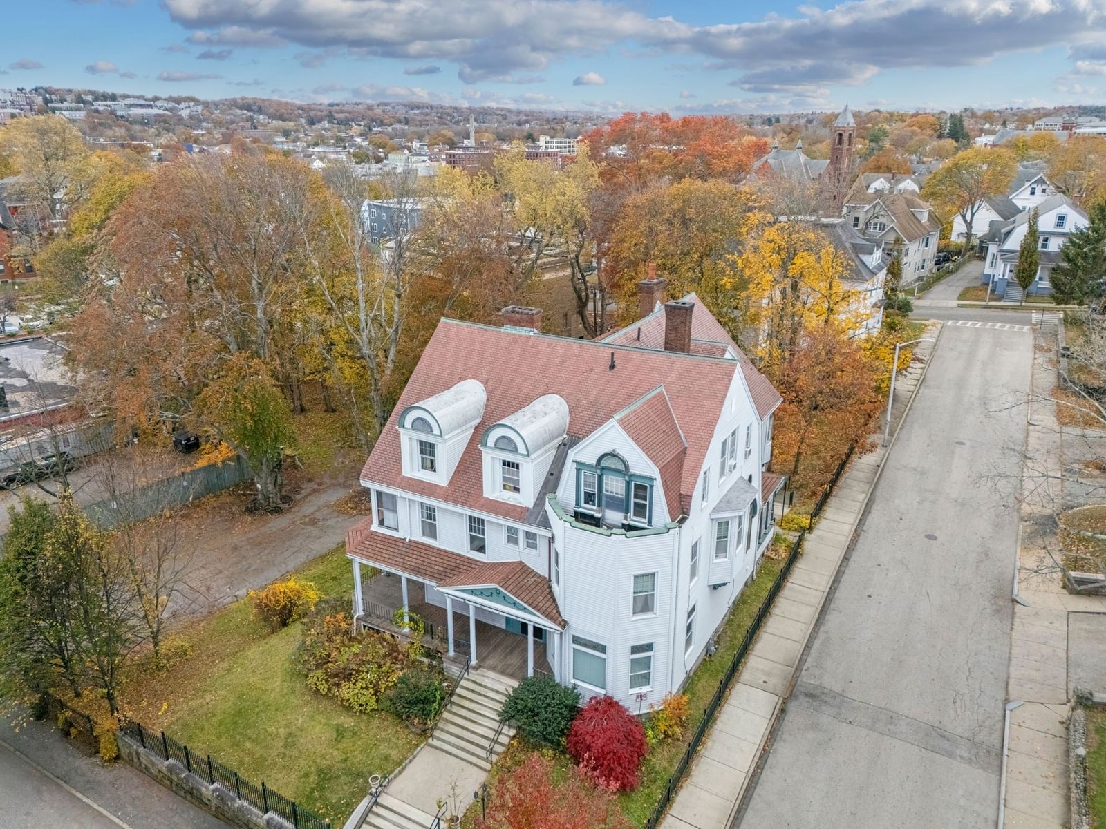 5 Claremont St Worcester — Photo 3 of 38