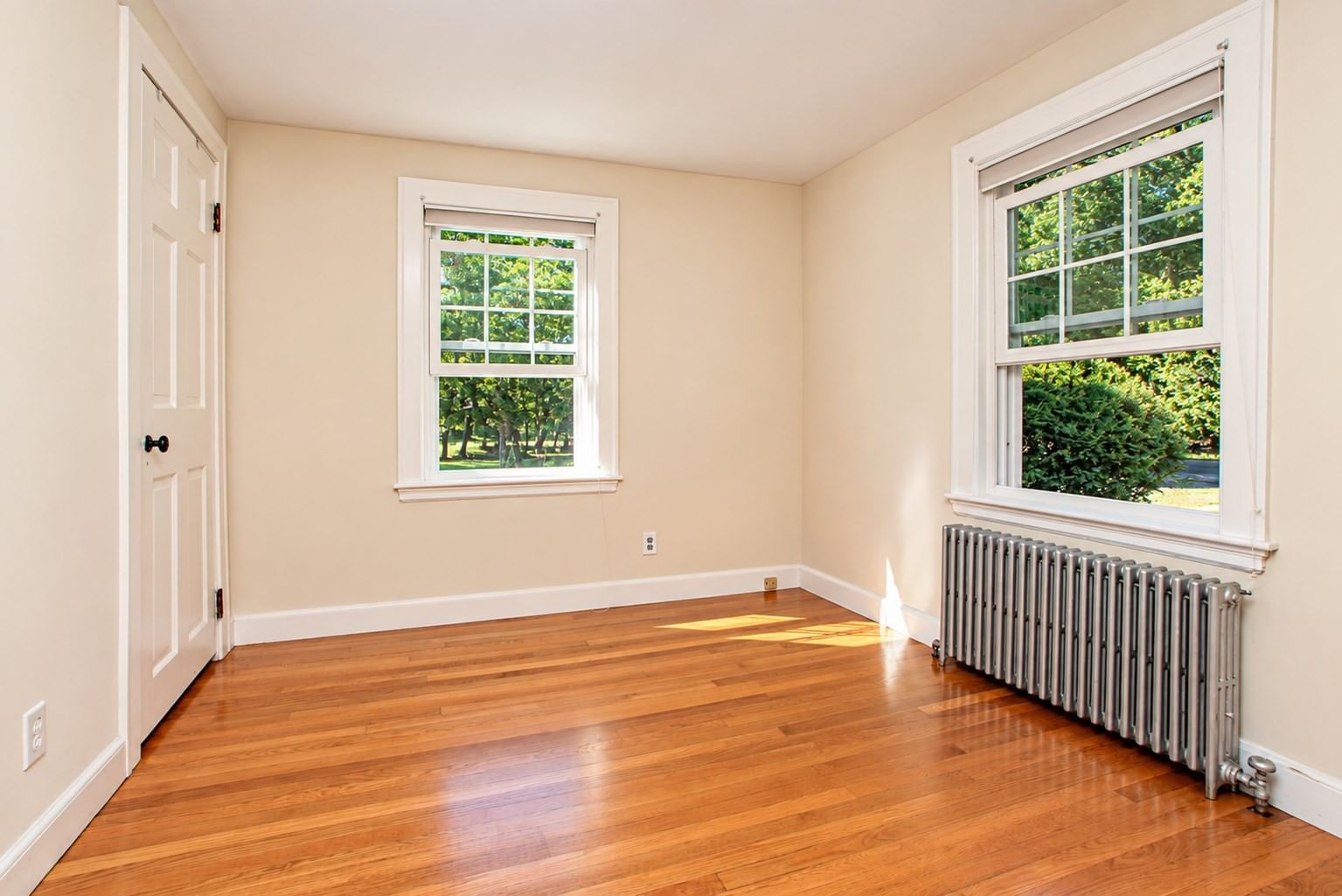 3 Waltham Wayland — Photo 9 of 13