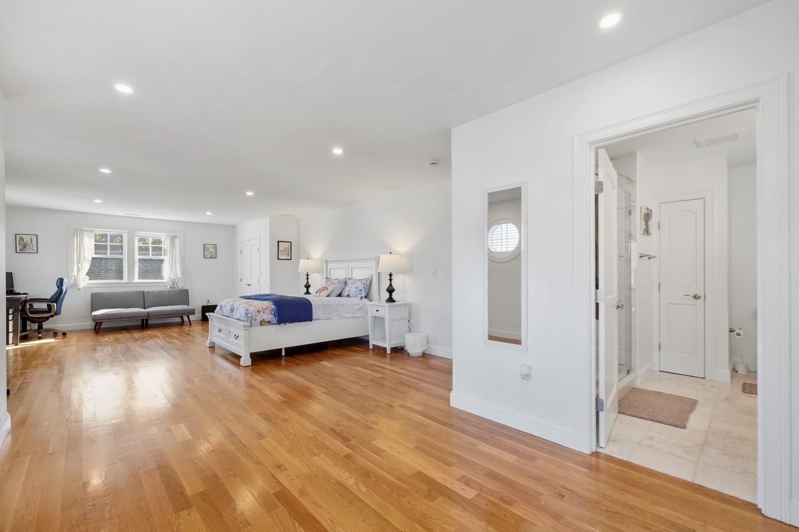 1260 Sea Street Quincy — Photo 21 of 32