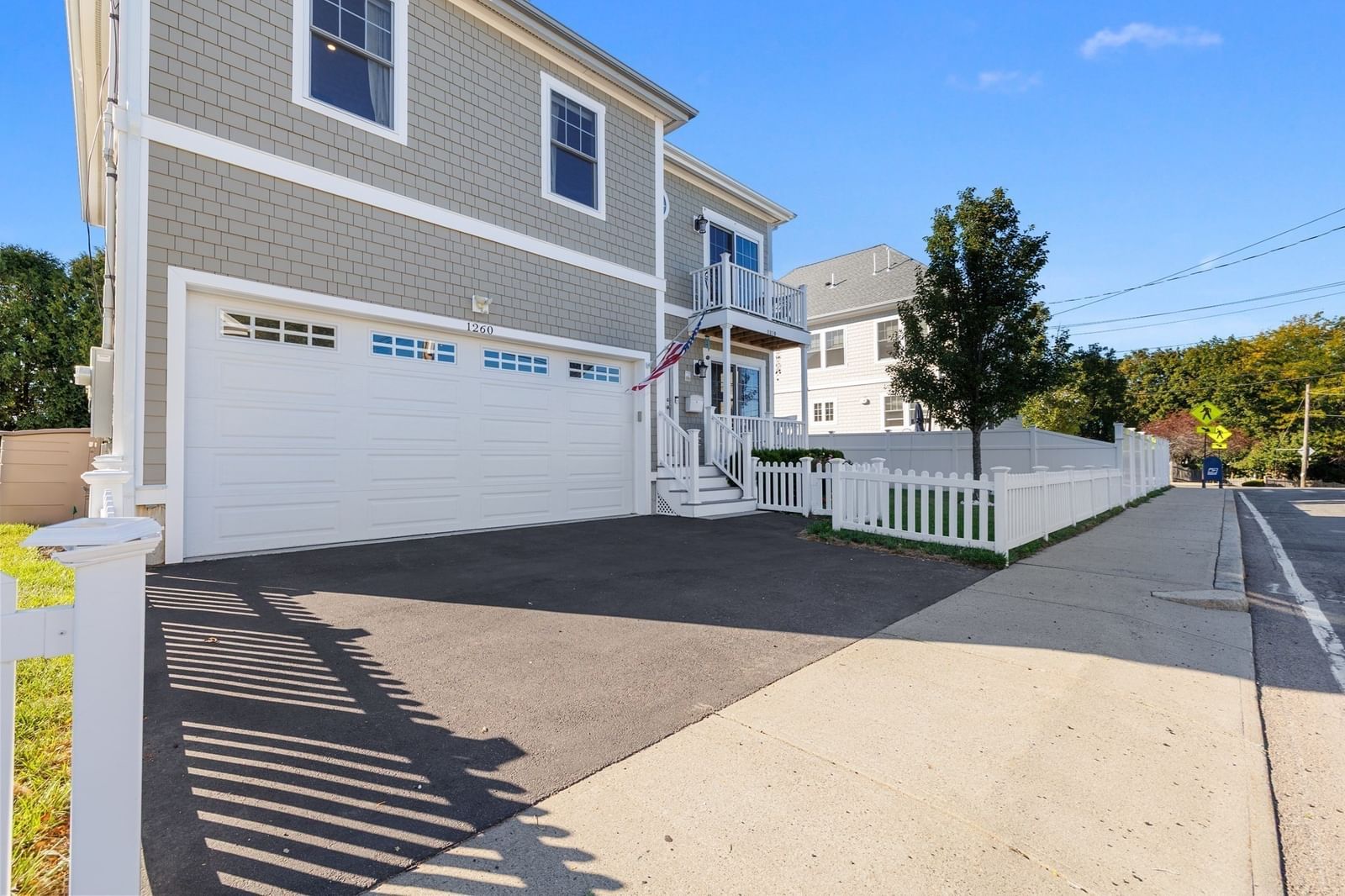 1260 Sea Street Quincy — Photo 3 of 32