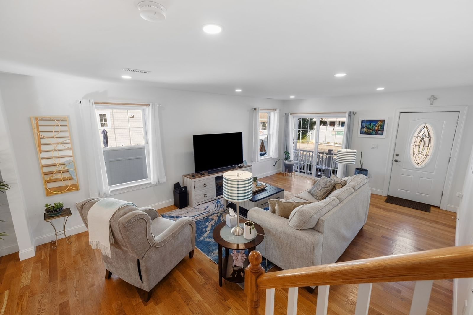 1260 Sea Street Quincy — Photo 9 of 32
