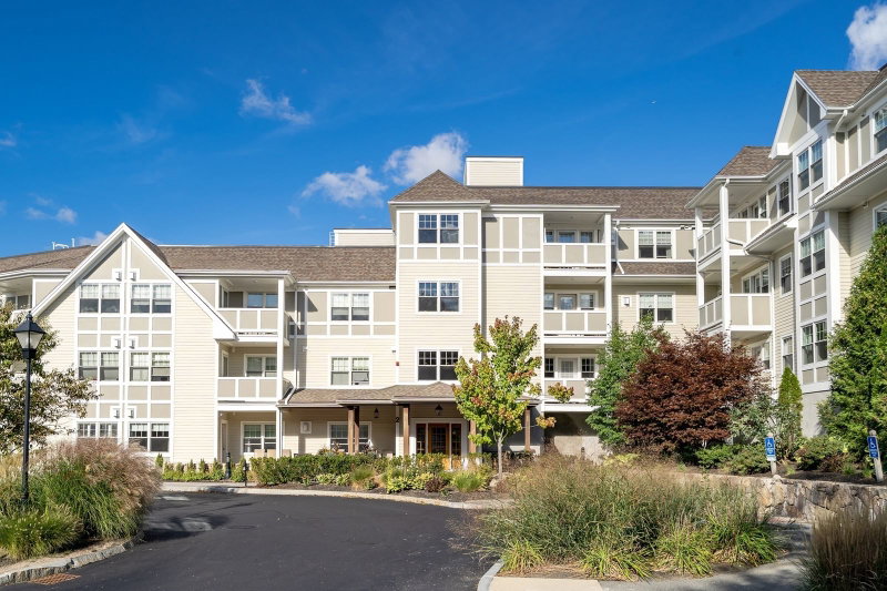 2 Manor Terrace Unit 216