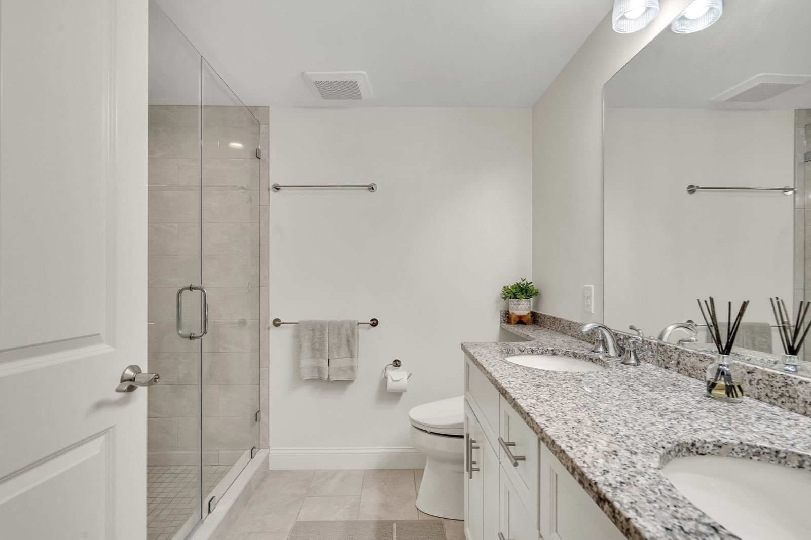 2 Manor Terrace #216 Lexington — Photo 10 of 32