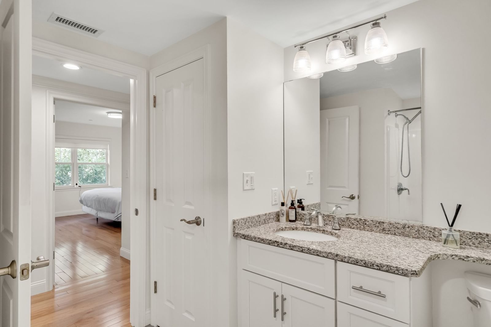 2 Manor Terrace #216 Lexington — Photo 16 of 32