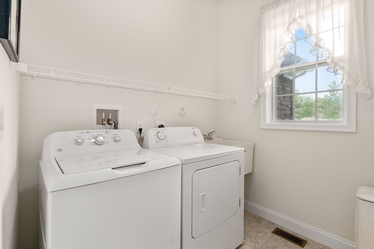 24 West  View Lane #24 Stow — Photo 20 of 29