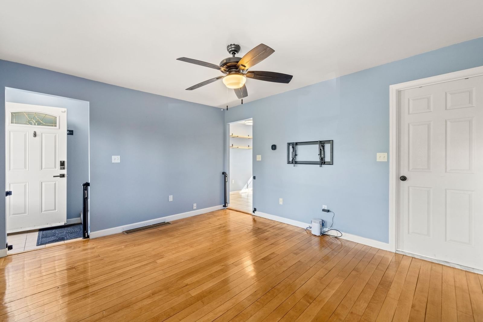 130 Clapp St #130 Stoughton — Photo 5 of 29
