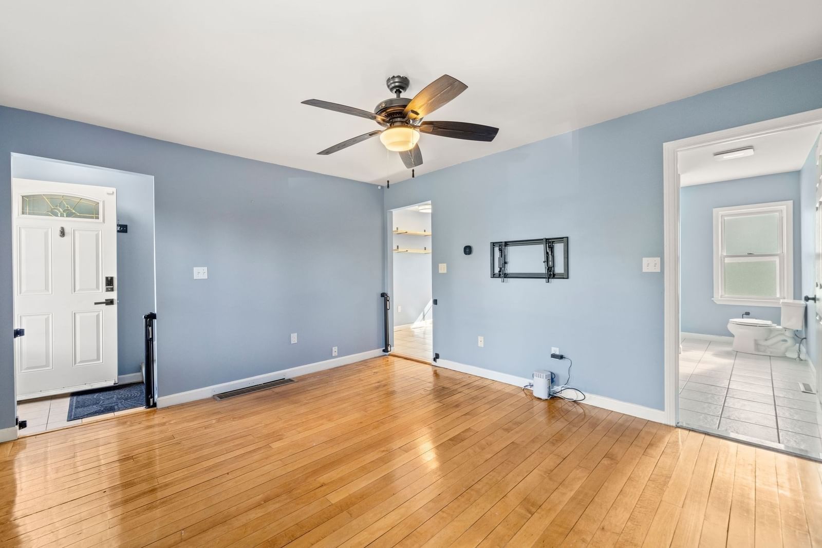 130 Clapp St #130 Stoughton — Photo 6 of 29