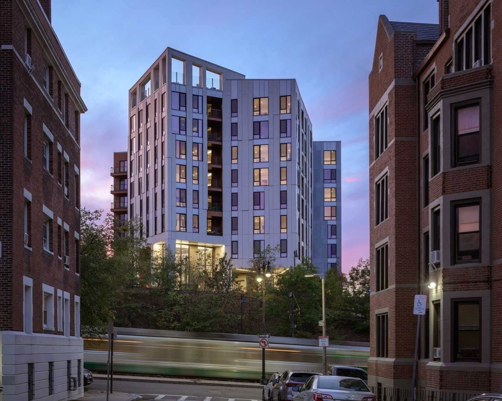 1515 Commonwealth Ave #705 Boston — Photo 15 of 42