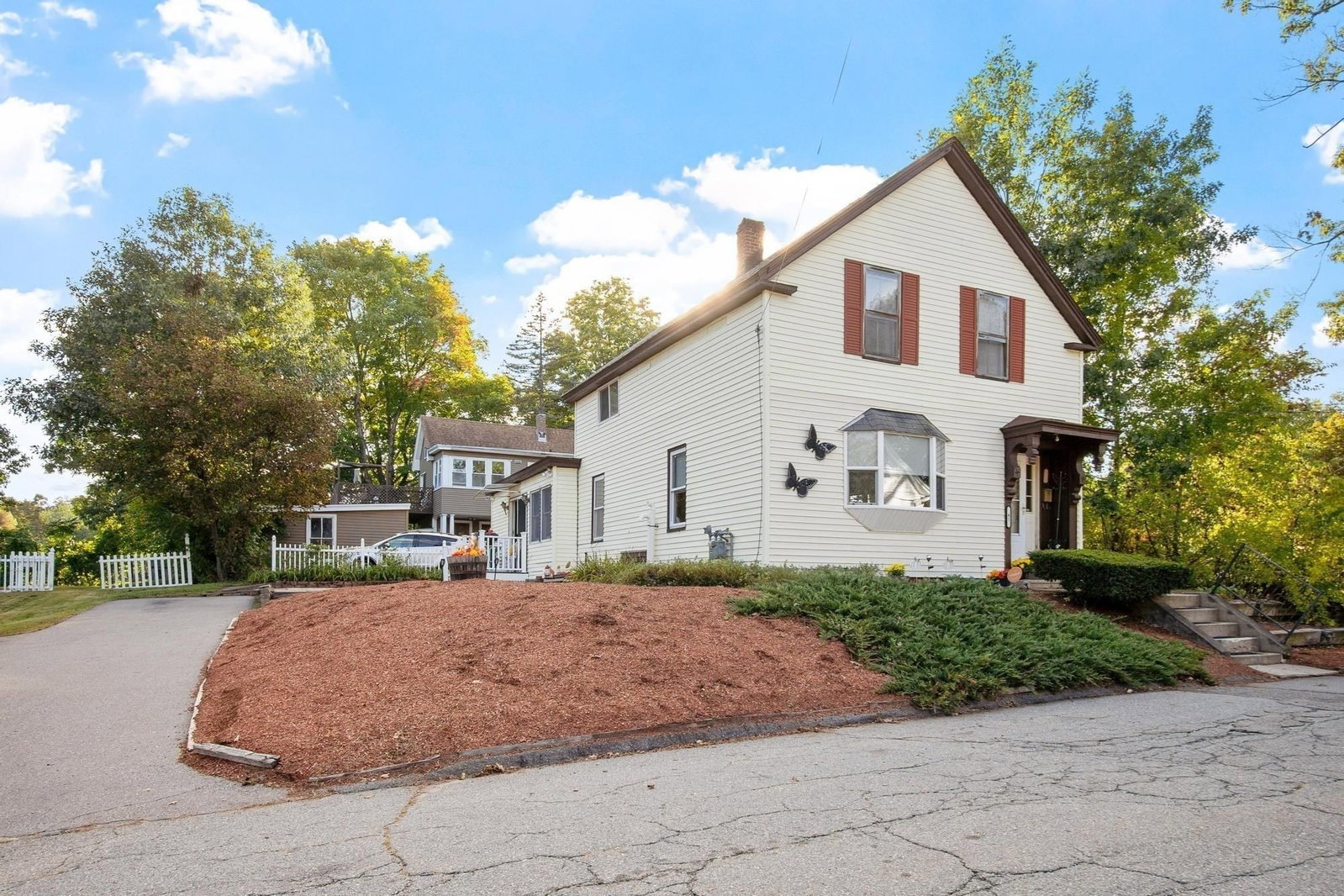 Property at 41 Smith St, Fitchburg, MA 01420