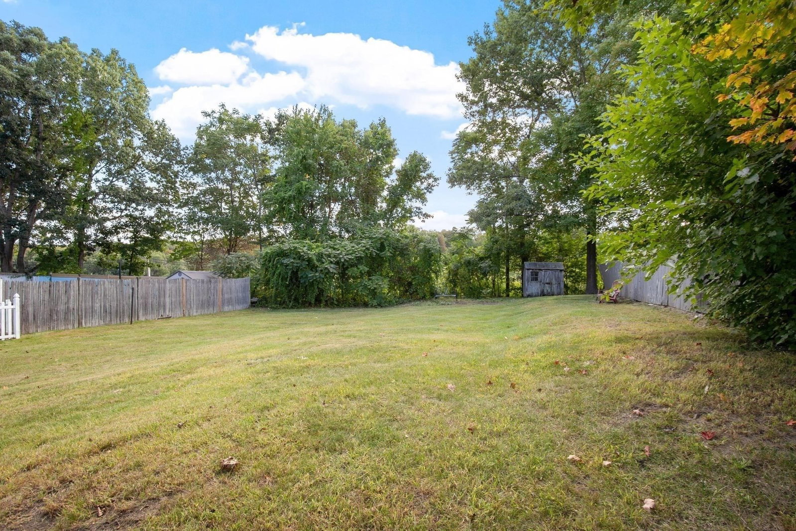 41 Smith St Fitchburg — Photo 4 of 40