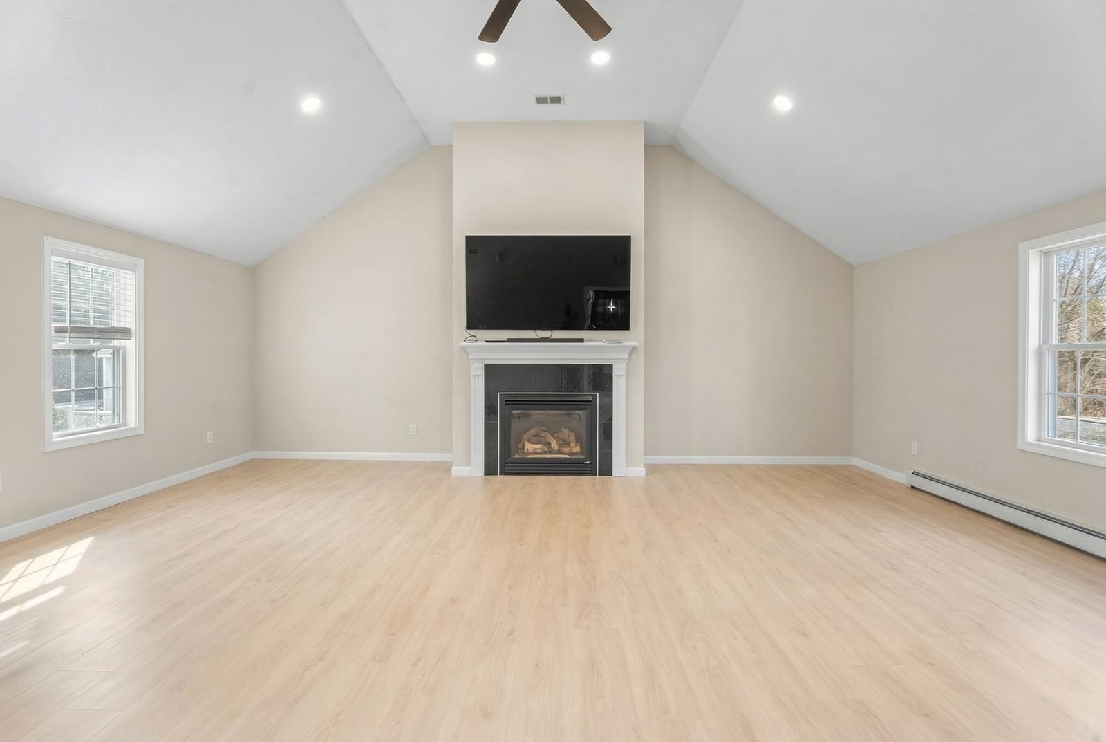 455 East St West Bridgewater — Photo 10 of 28