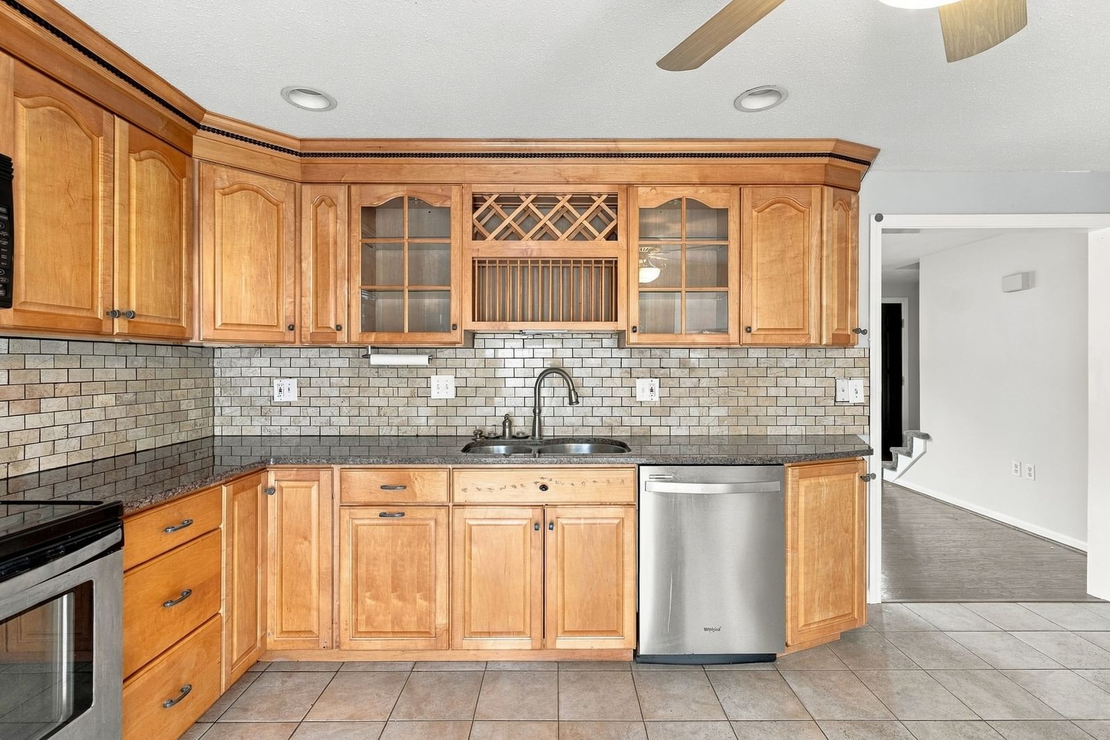 835 Mount Hope St #22 North Attleboro — Photo 12 of 27
