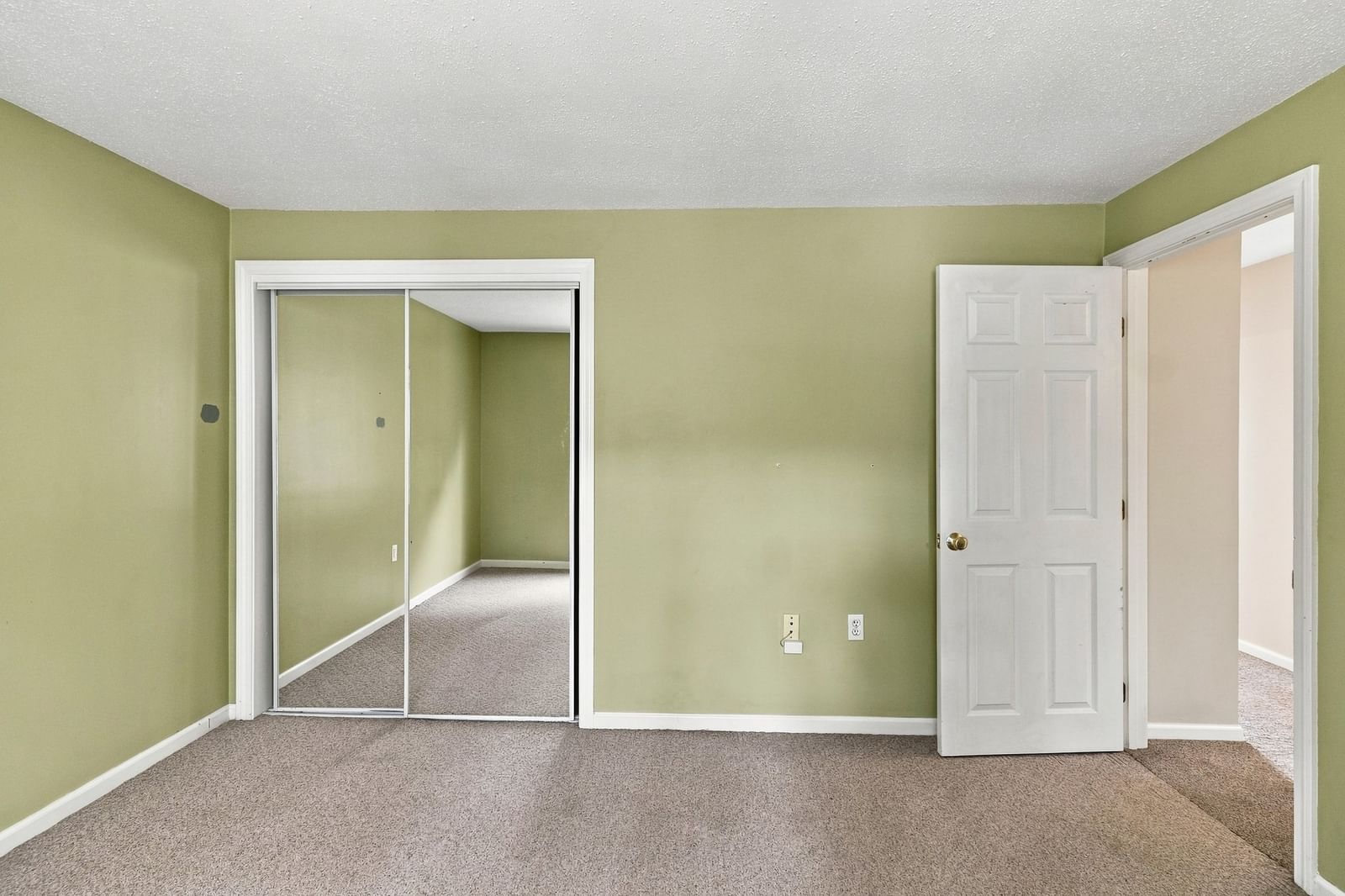835 Mount Hope St #22 North Attleboro — Photo 15 of 27