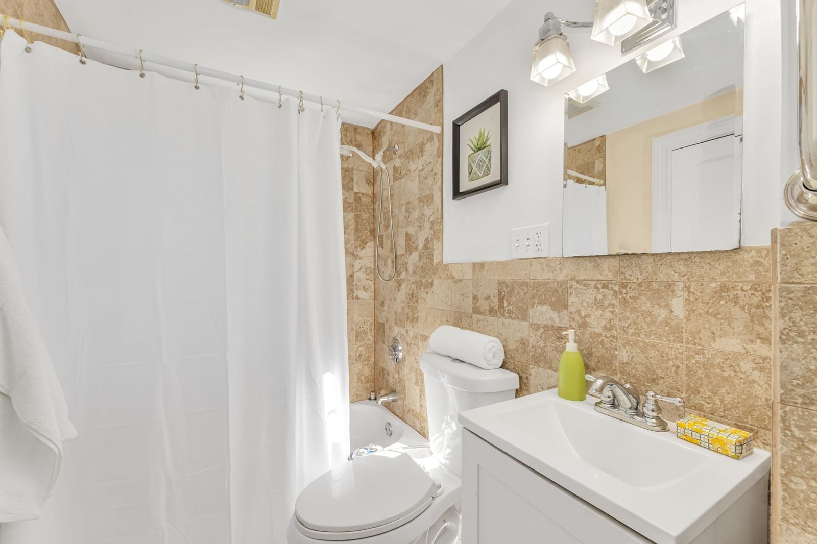 85 Potomac #1 Boston — Photo 10 of 28