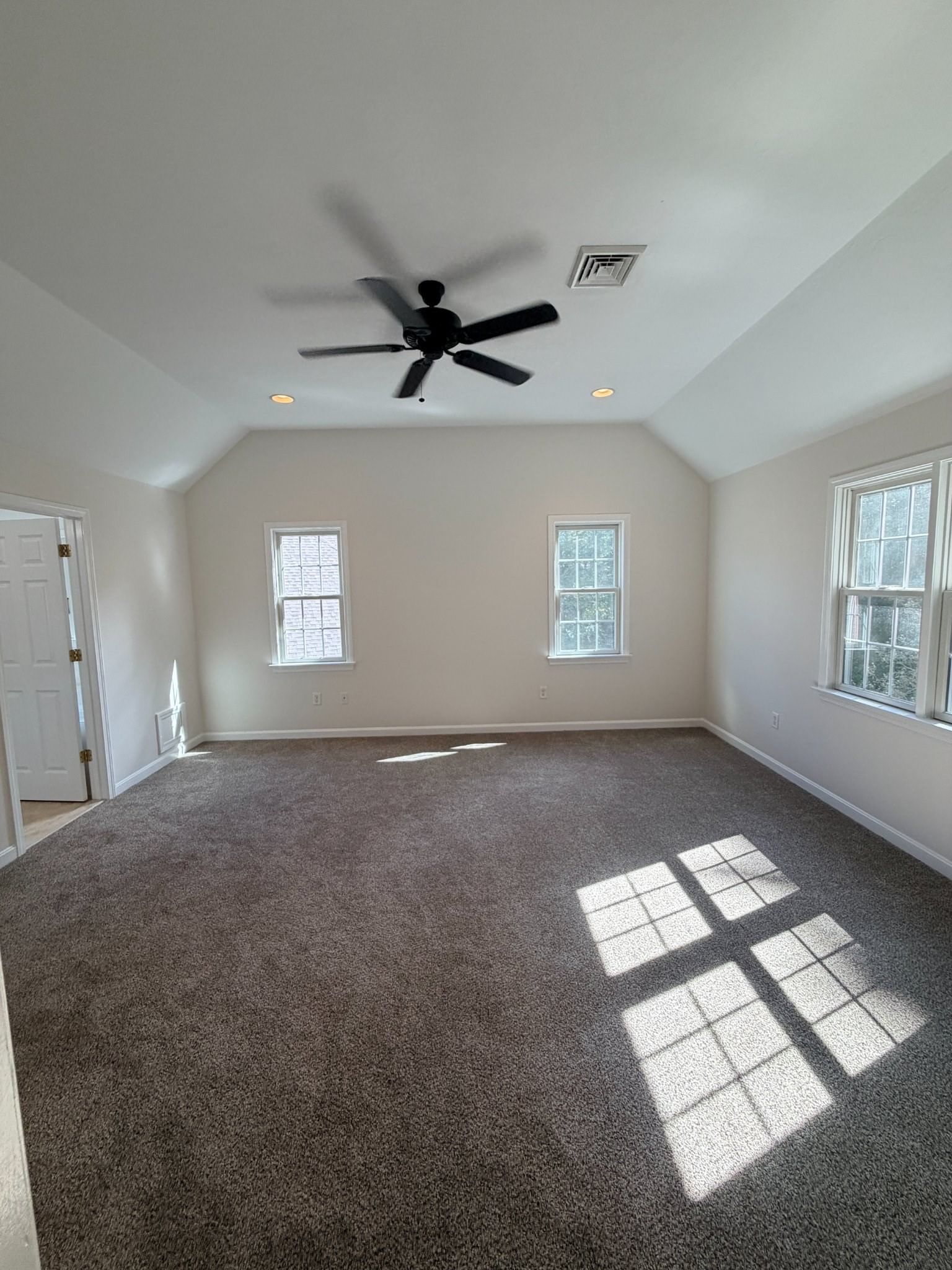 21 Zain Cir #11 Milford — Photo 22 of 37