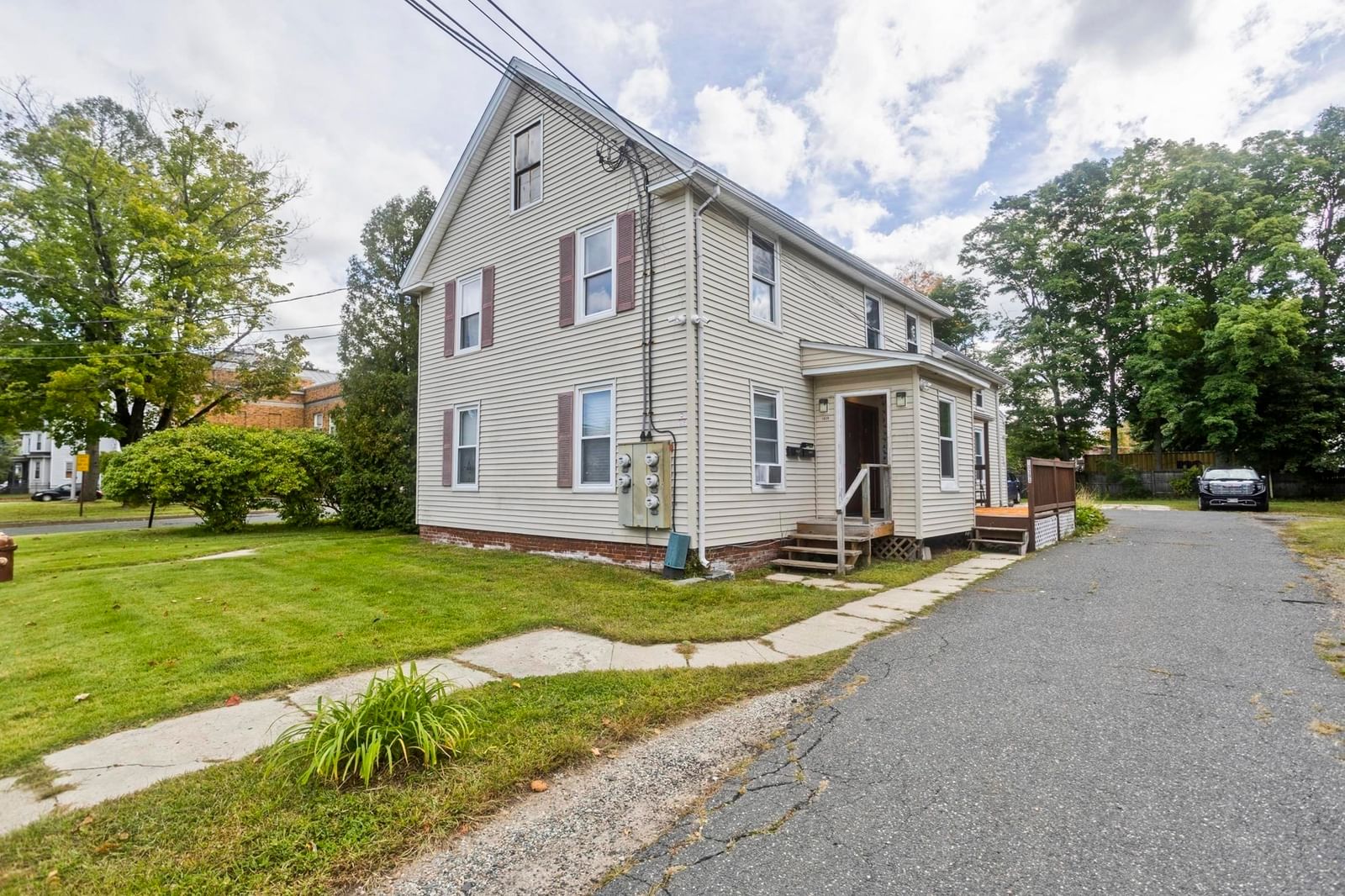 Property at 1039-1041 Central St, Palmer, MA 01069