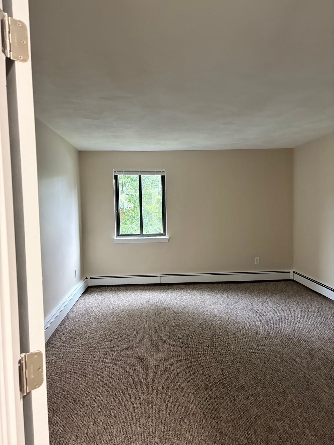23 Davis #b12 Acton — Photo 4 of 10
