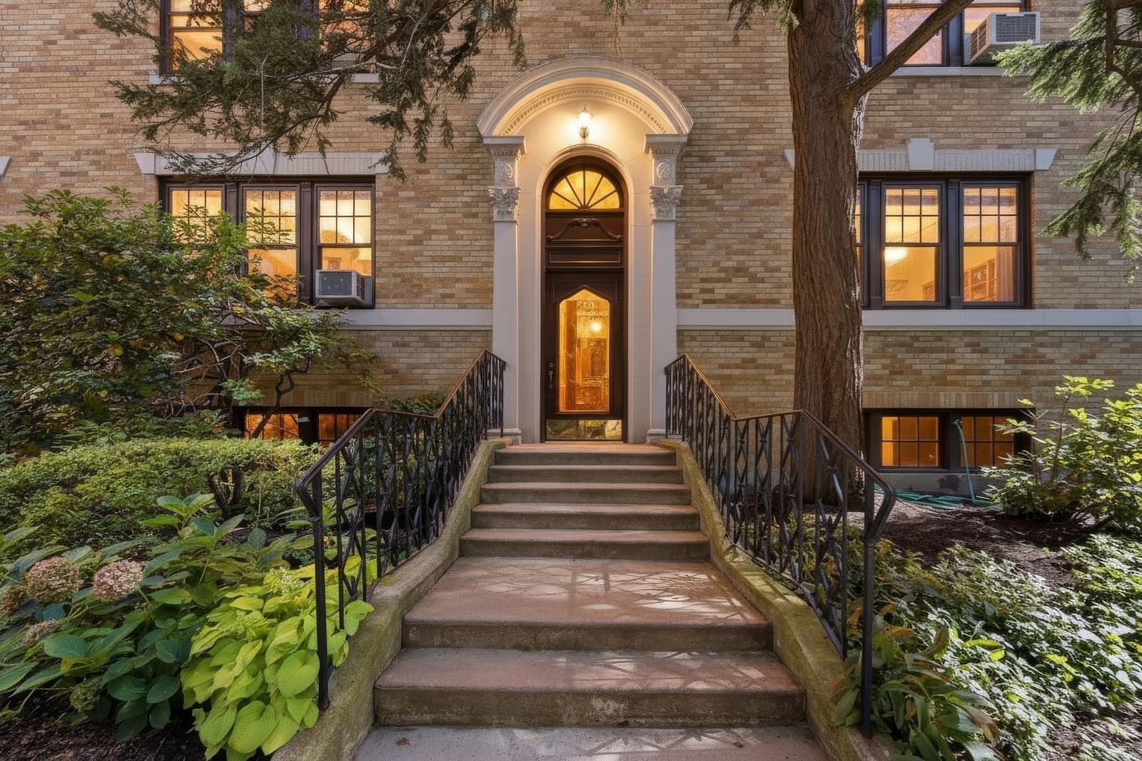 413 Washington Street #4 Brookline — Photo 2 of 16