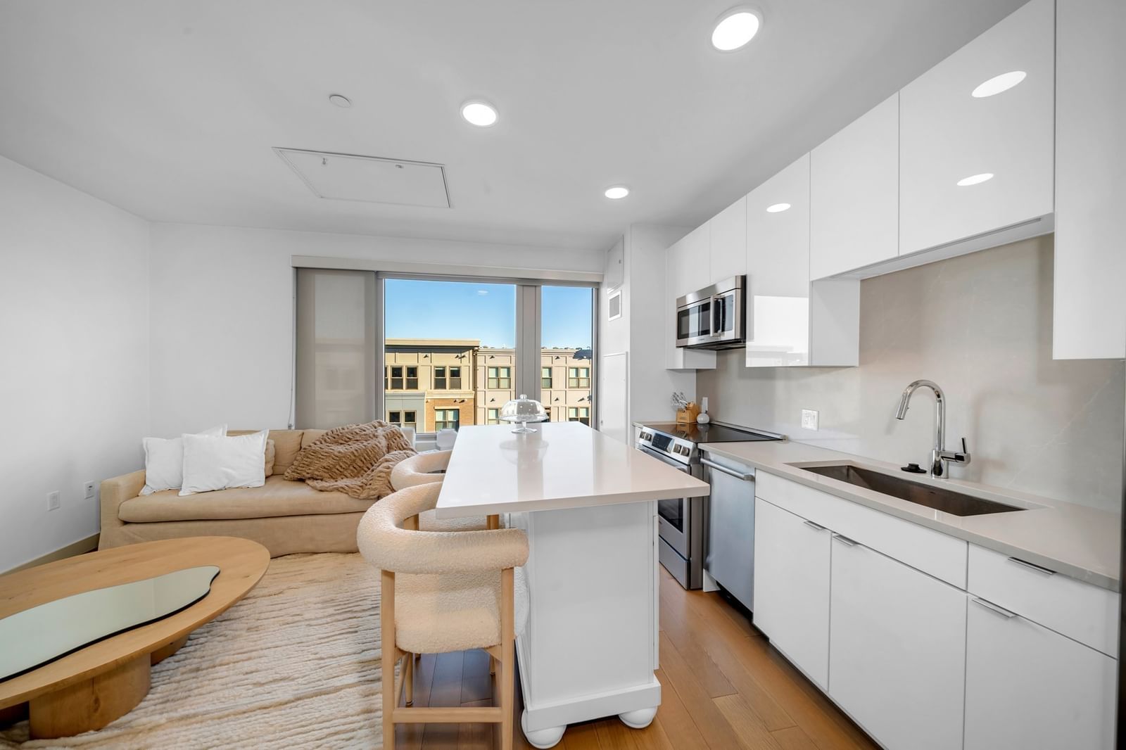 45 Lewis St #502 Boston — Photo 4 of 20