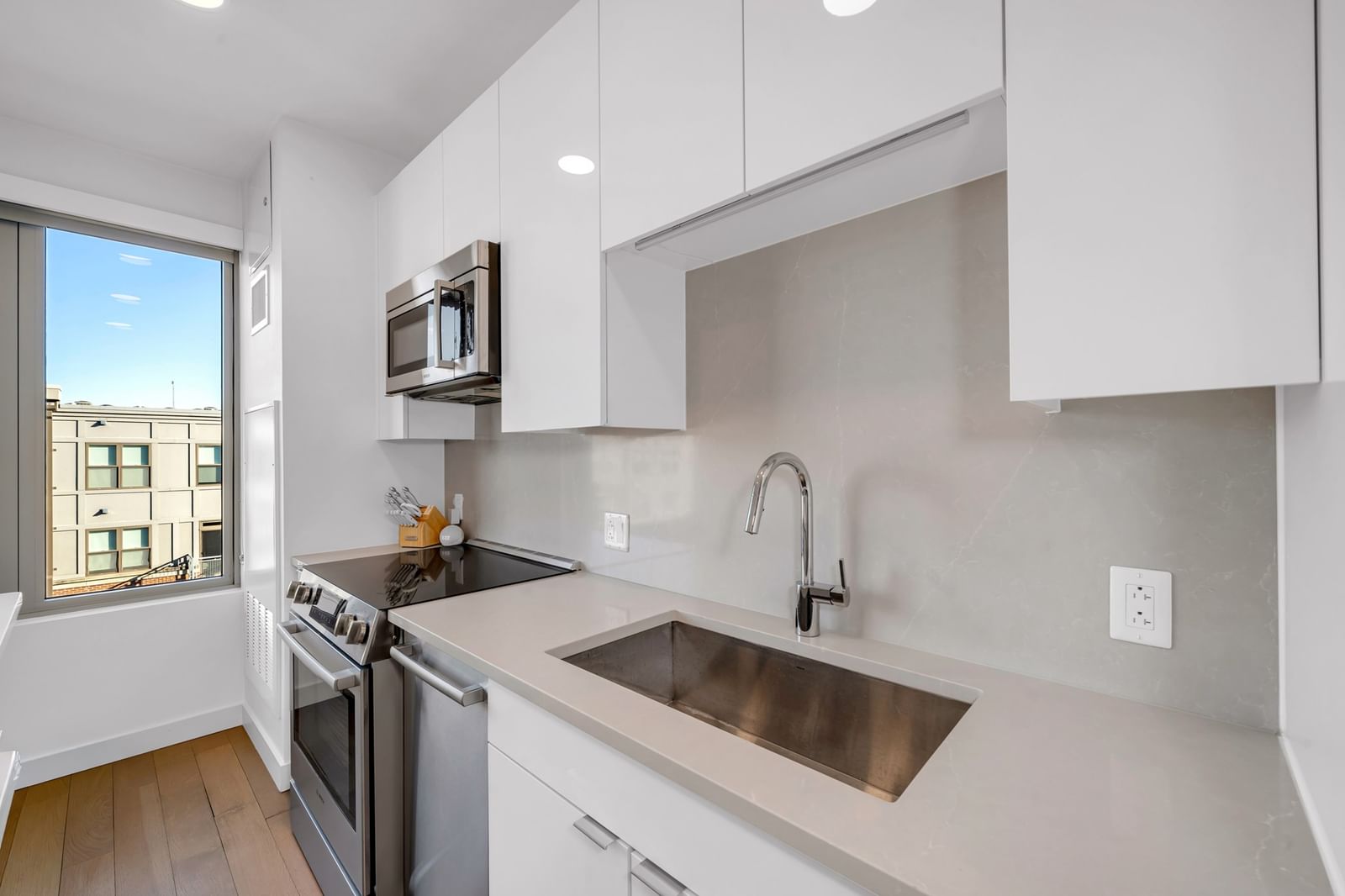 45 Lewis St #502 Boston — Photo 6 of 20
